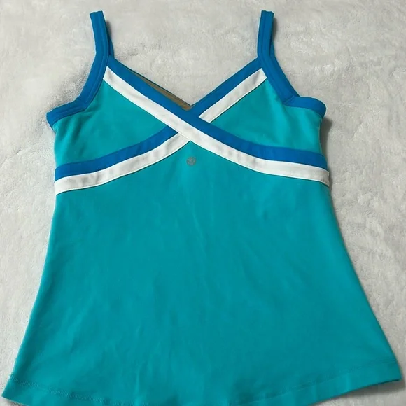 Lululemon Blue V Neck Tank Top Sz 10 - Picture 4 of 7